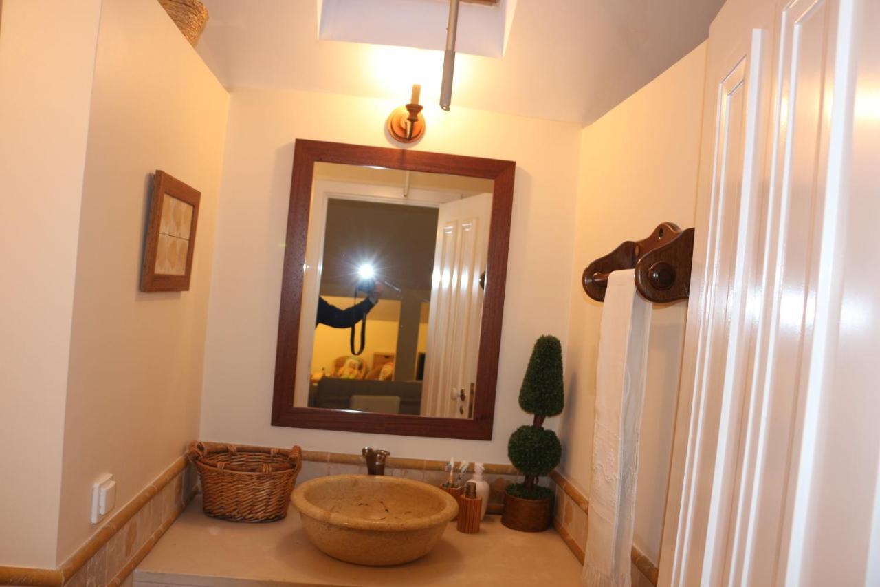 Luxury Camelia. Mountains, Golf, Horses, Levada Walks. *