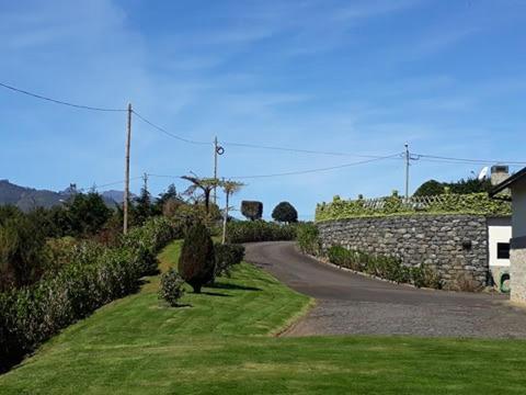 Villa Luxury Camelia. Mountains, Golf, Horses, Levada Walks. Santo Antonio da Serra