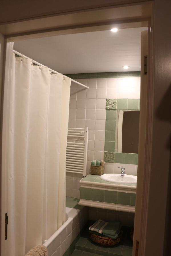 Luxury Camelia. Mountains, Golf, Horses, Levada Walks. Villa