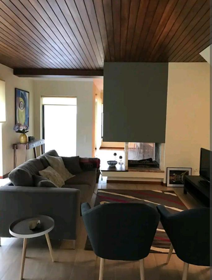 Villa Vivenda Junto Ao Mar *