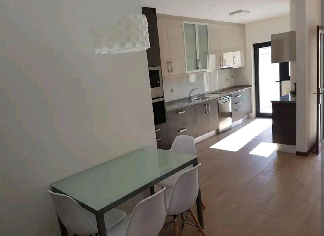 Villa Vivenda Junto Ao Mar Mindelo