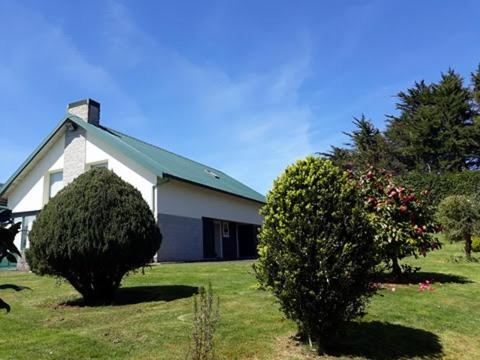 Luxury Camelia. Mountains, Golf, Horses, Levada Walks. Villa Santo Antonio da Serra