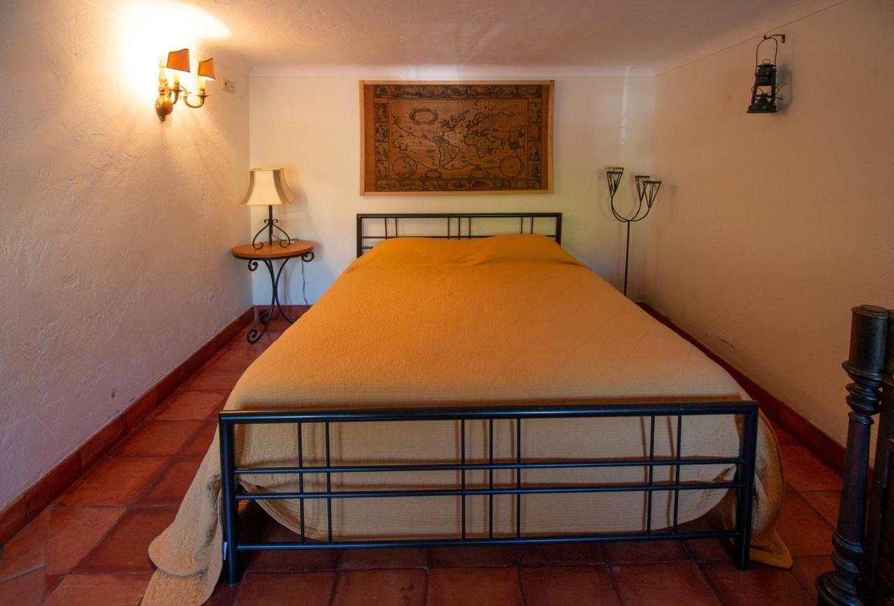Quinta De Rio Alcaide Farm stay *