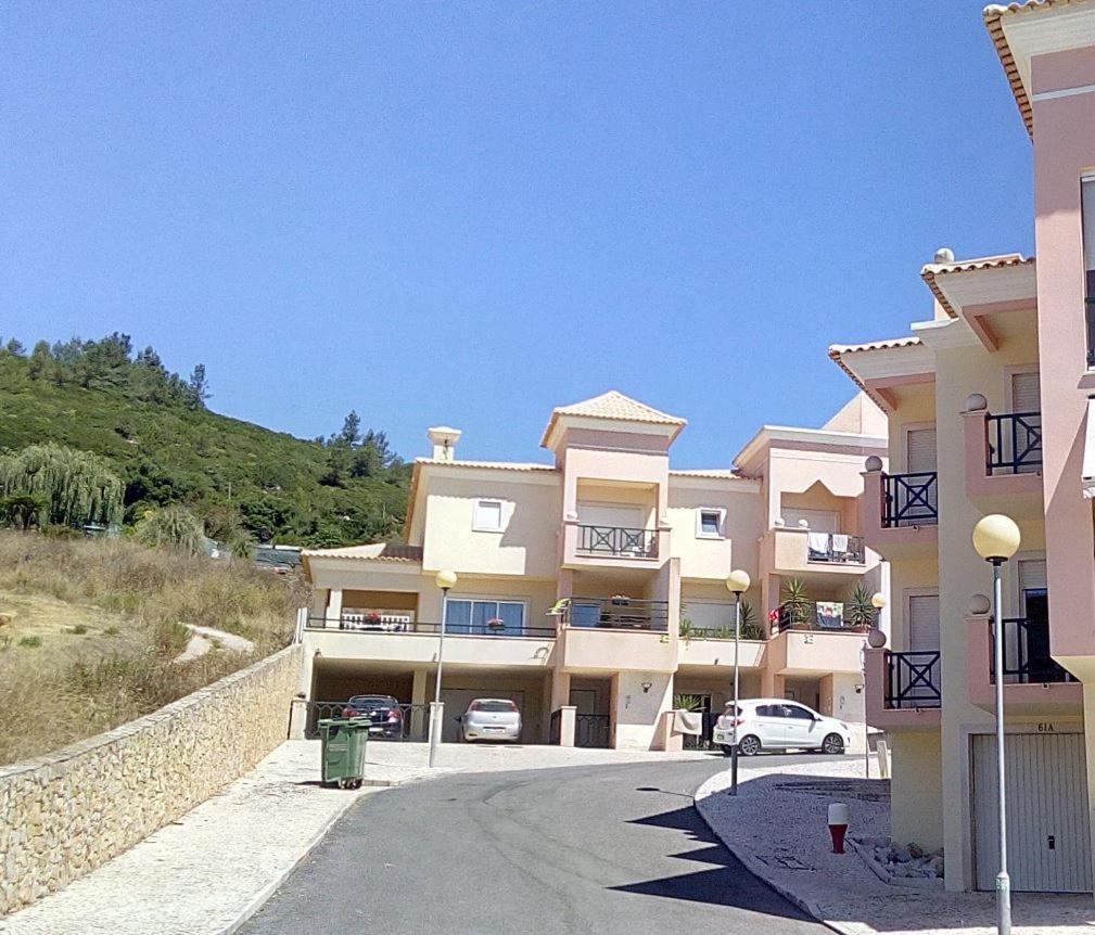 Holiday home Oceanview Duplex Shared Pool & Sesimbra
