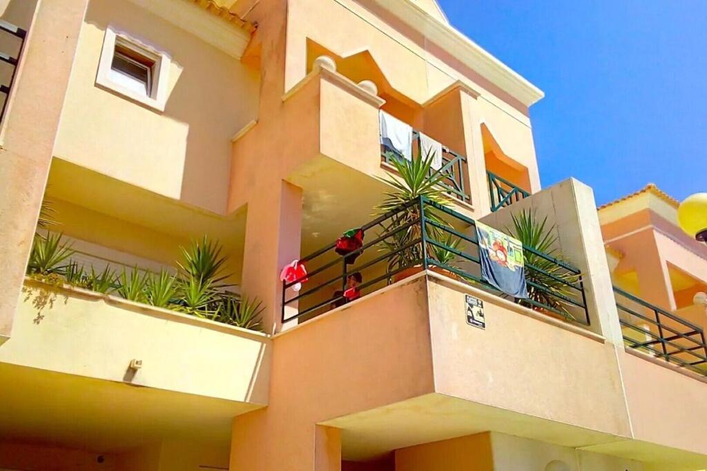 Holiday home Oceanview Duplex Shared Pool & *