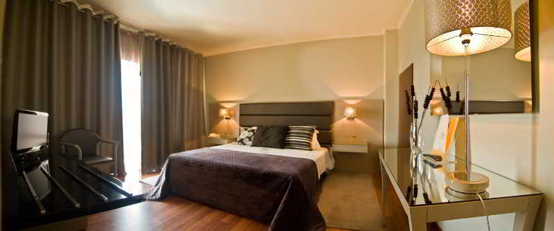 Hotel De Plaza & Ilhavo