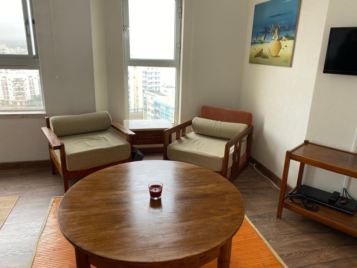 Armacao De Pera Apartment