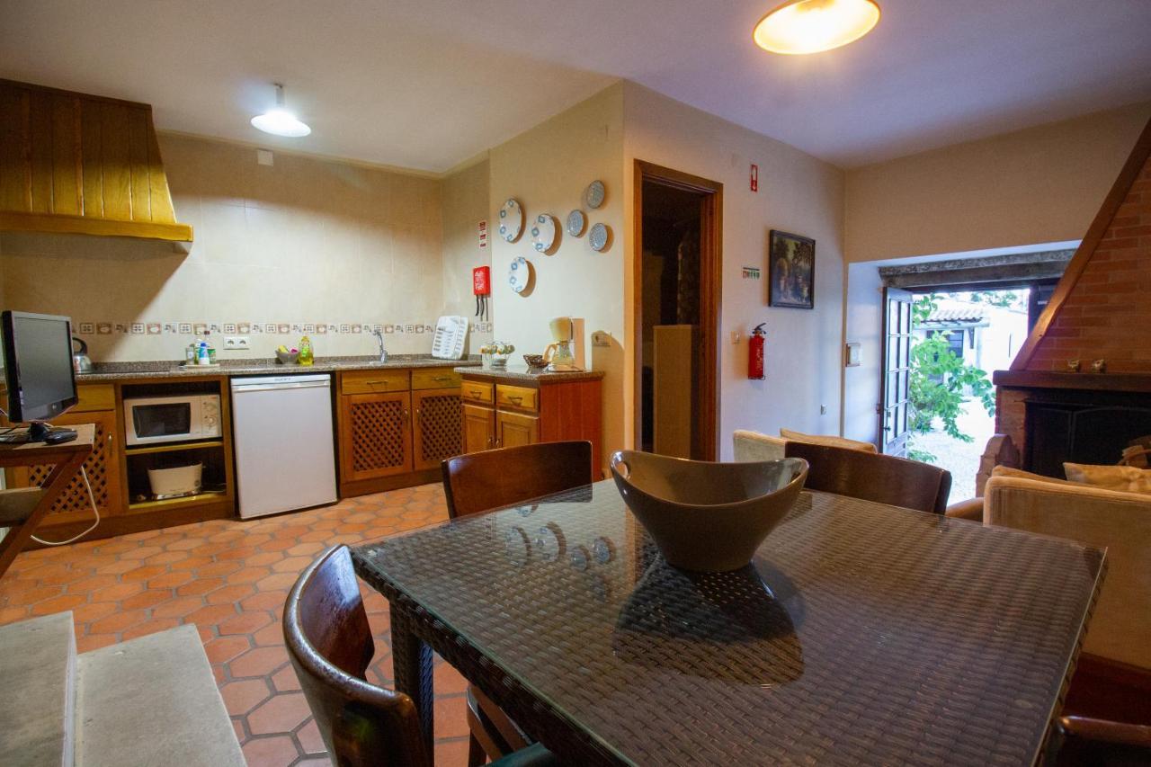 Quinta De Rio Alcaide * Porto de Mos (Leiria)