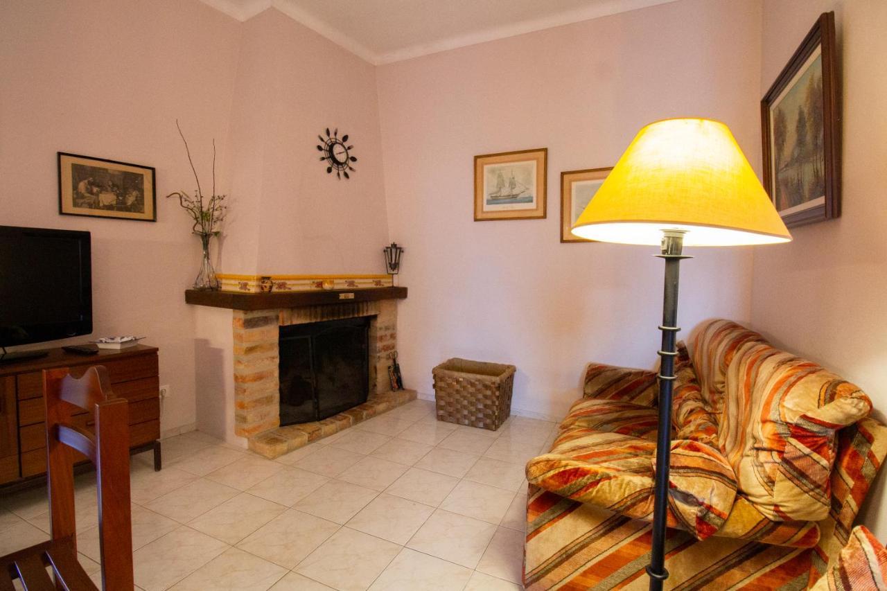 Quinta De Rio Alcaide Porto de Mos (Leiria)