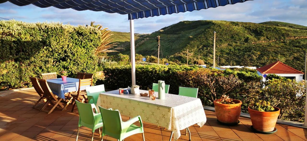 Guest house Mega Ocean Magoito - - *