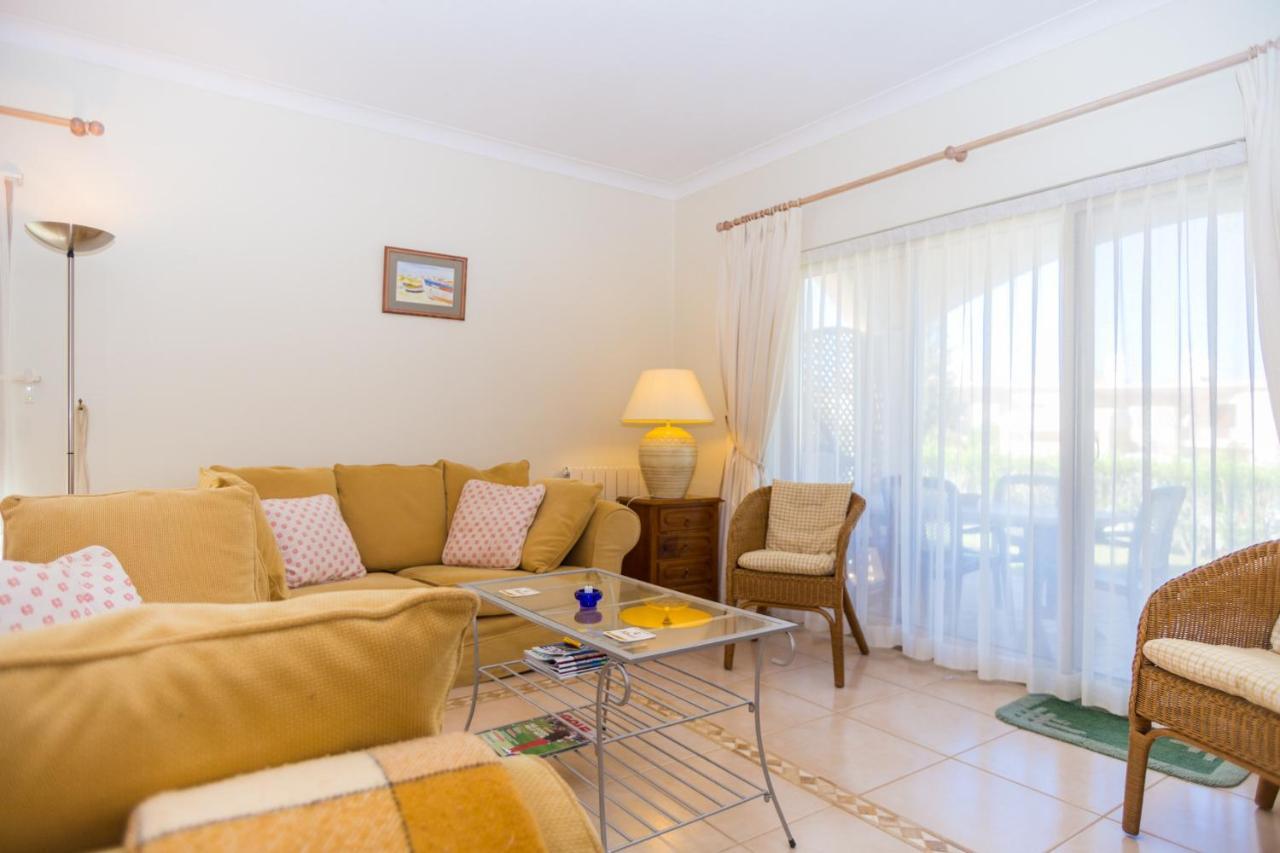 159D, 2 Bedroom Apartment On Gramacho Golf Course