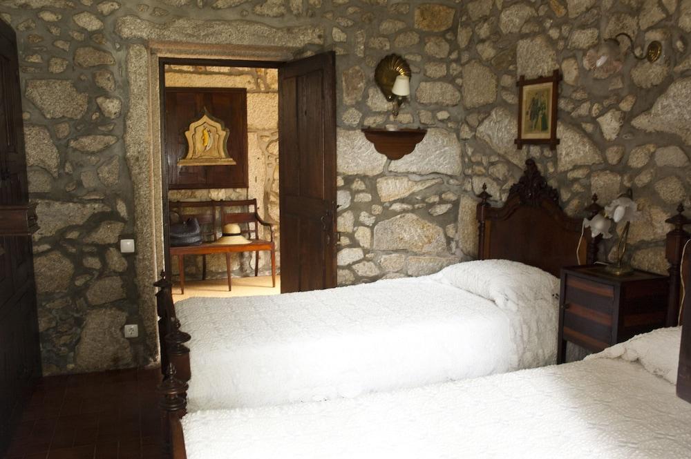Bed & Breakfast Casa Do Ameal 4*