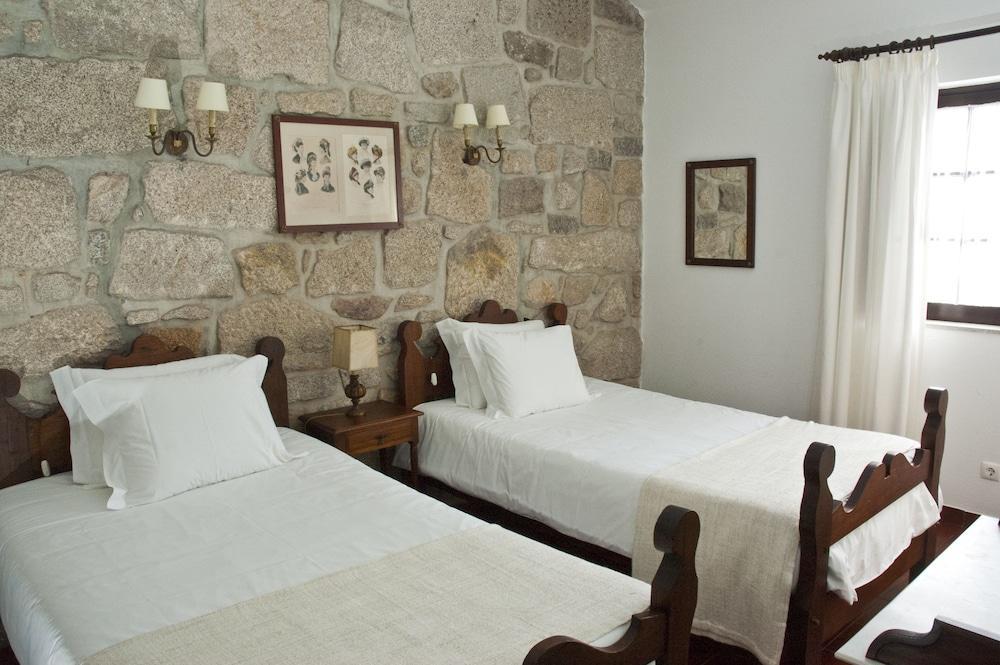 Casa Do Ameal Bed & Breakfast
