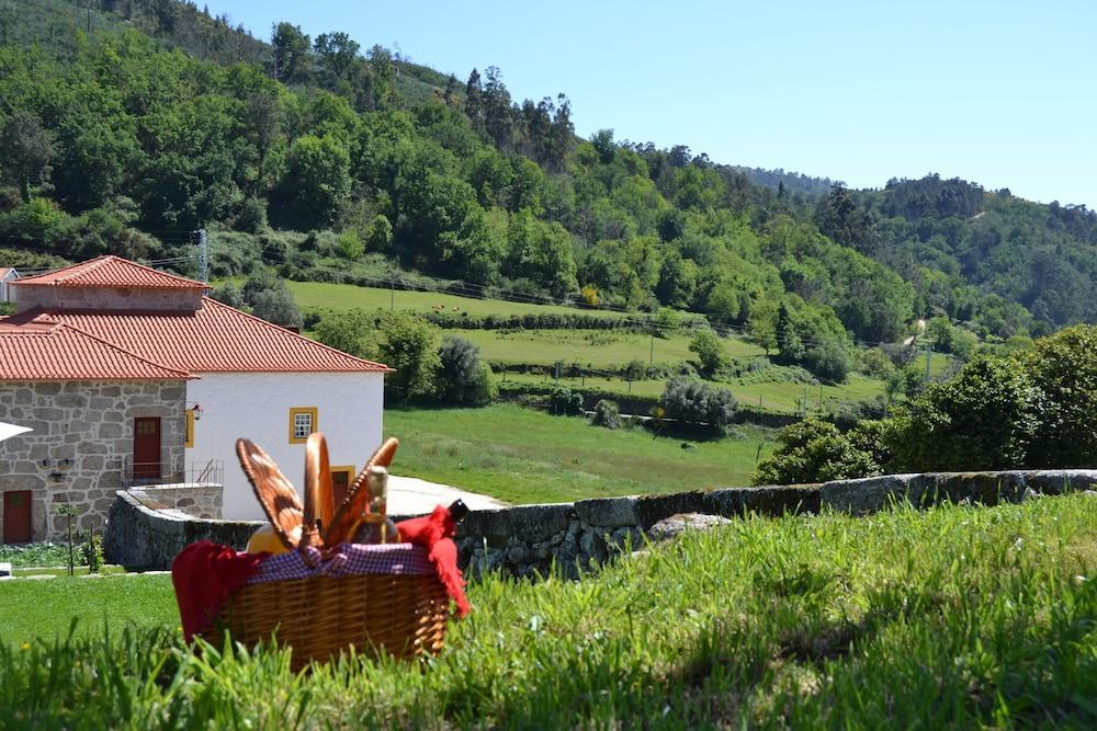 Casa Da Portela De Sampriz Acomodação com café da manhã  Ponte da Barca