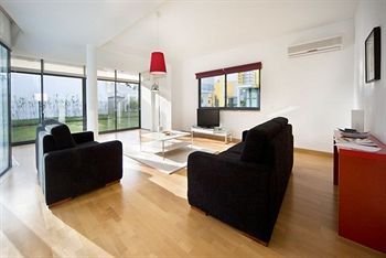 Arrabida & Golf Academy Resort 4*