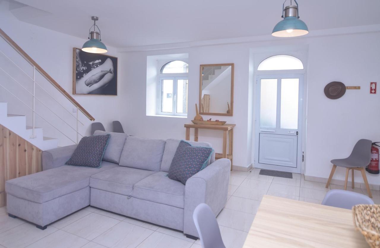 Sunrise House- 4 Bedroom House With Amazing Sunrise Over The Sea 8 Guests Holiday home Vila Franca do Campo