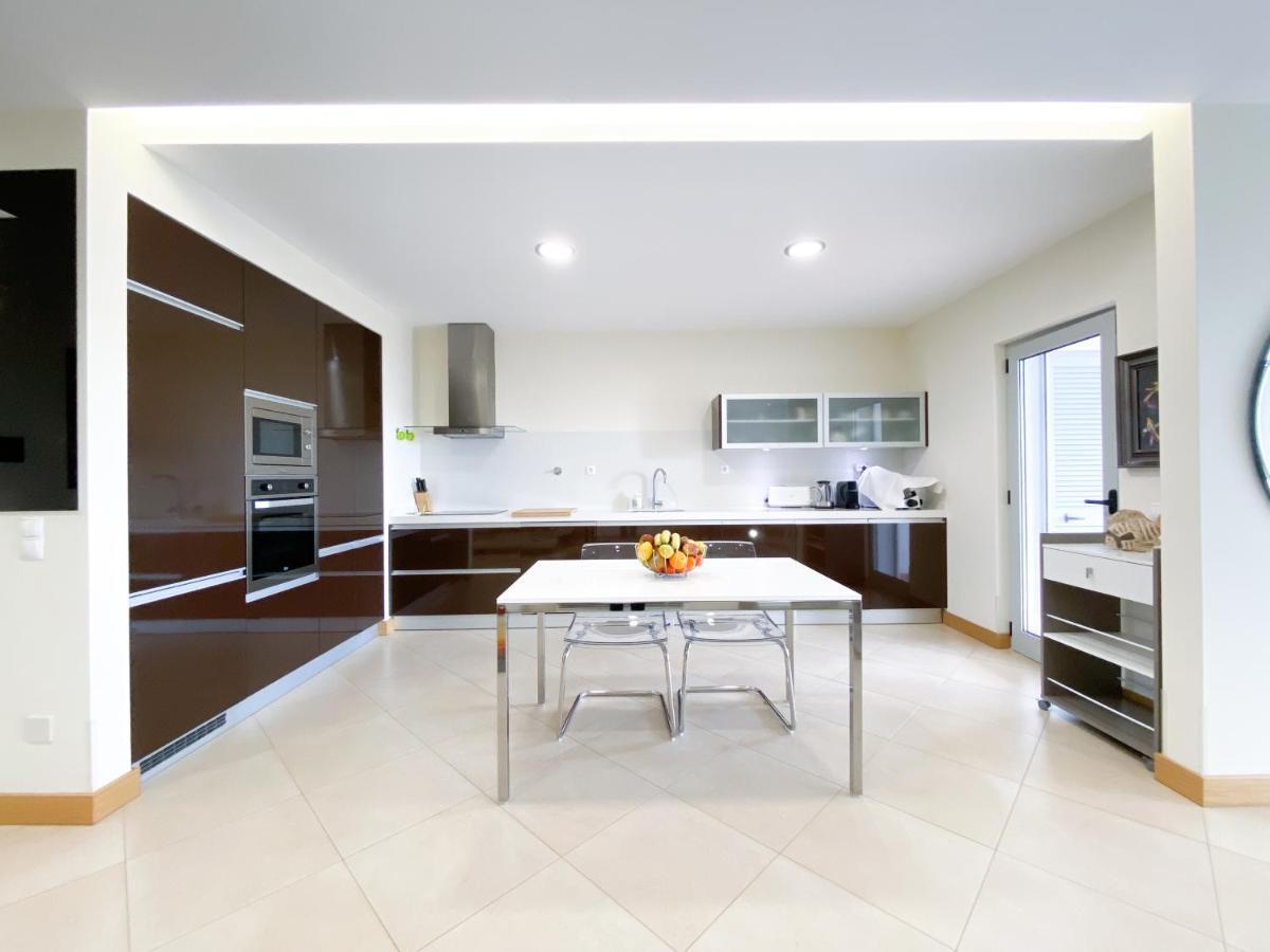 Apartment Luxury With Swimming Pool #1903