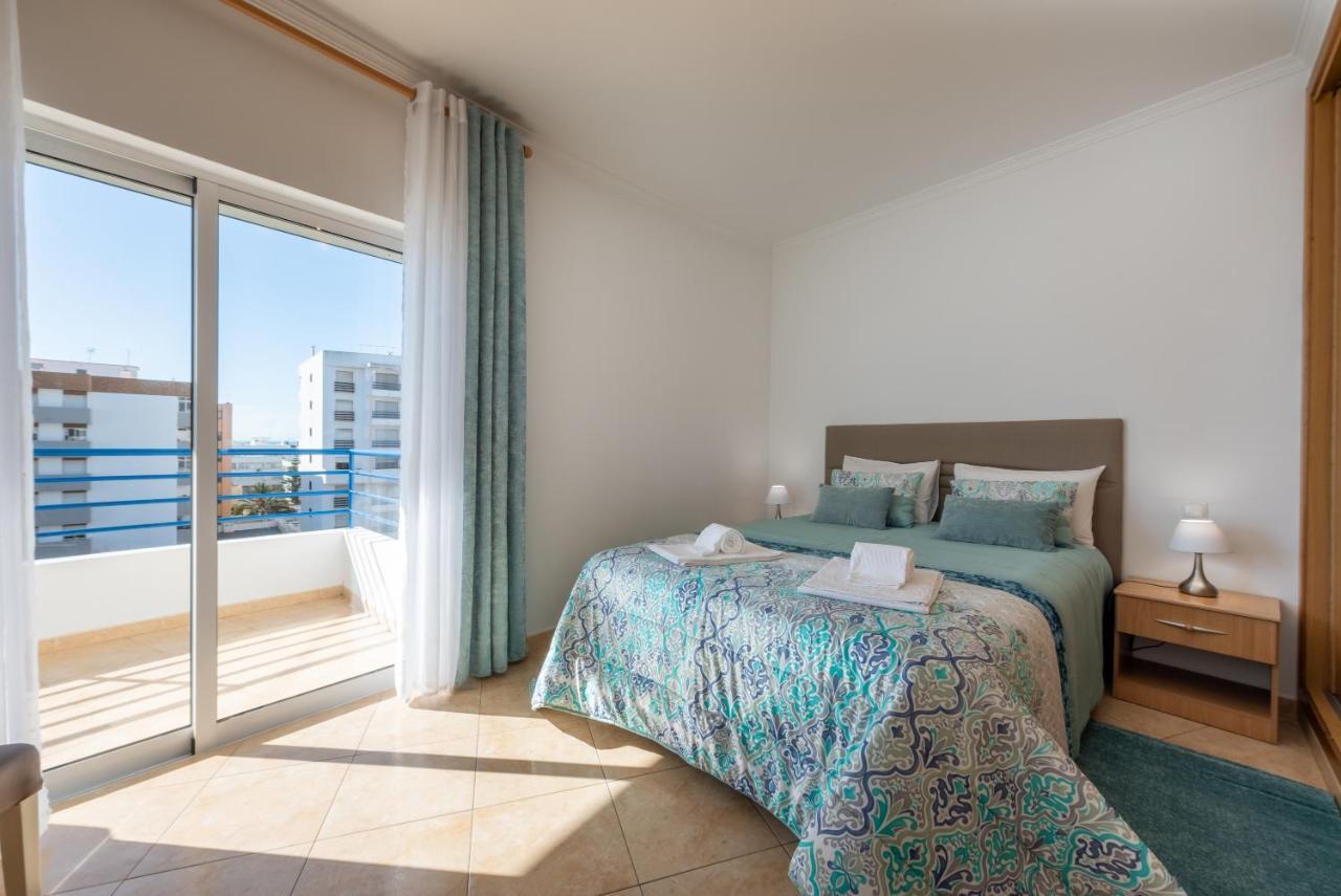 Apartment Monarquia - T3 *