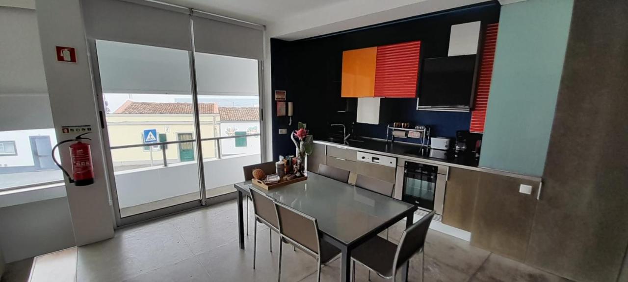 Stunning 2 Double Bedroom Designer House. Ponta Delgada