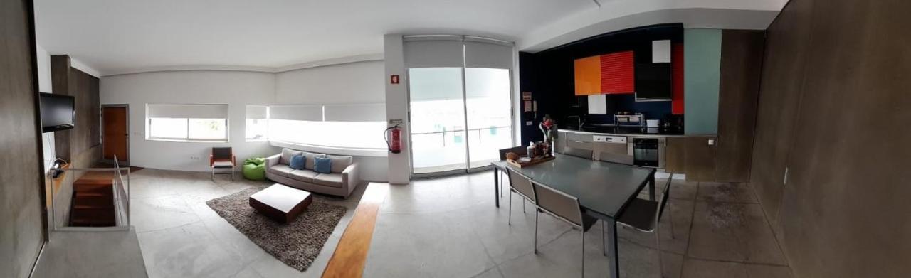 Stunning 2 Double Bedroom Designer House. Сasa de vacaciones *