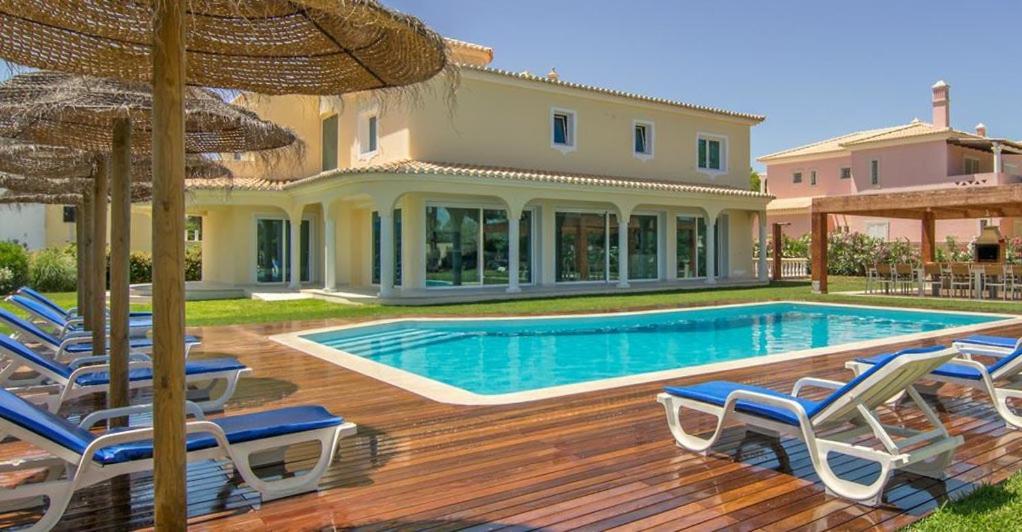 Villa Dream With Luxury Services - Promotion Last Dates!