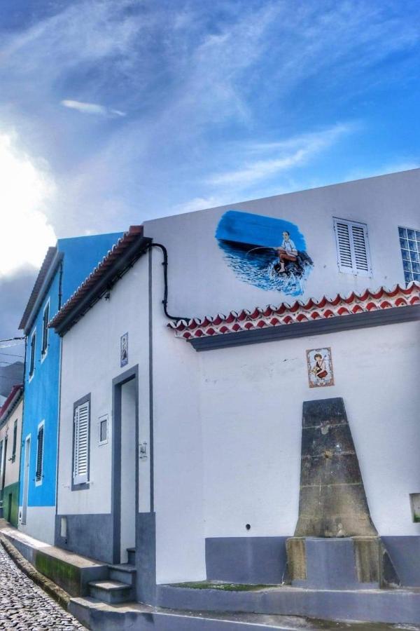 Ribeirinha House Holiday home