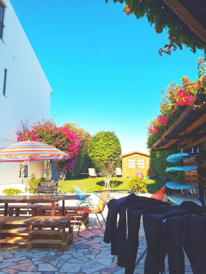 Guest house Sandycamps Surf House