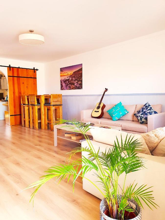 Guest house Sandycamps Surf House Baleal