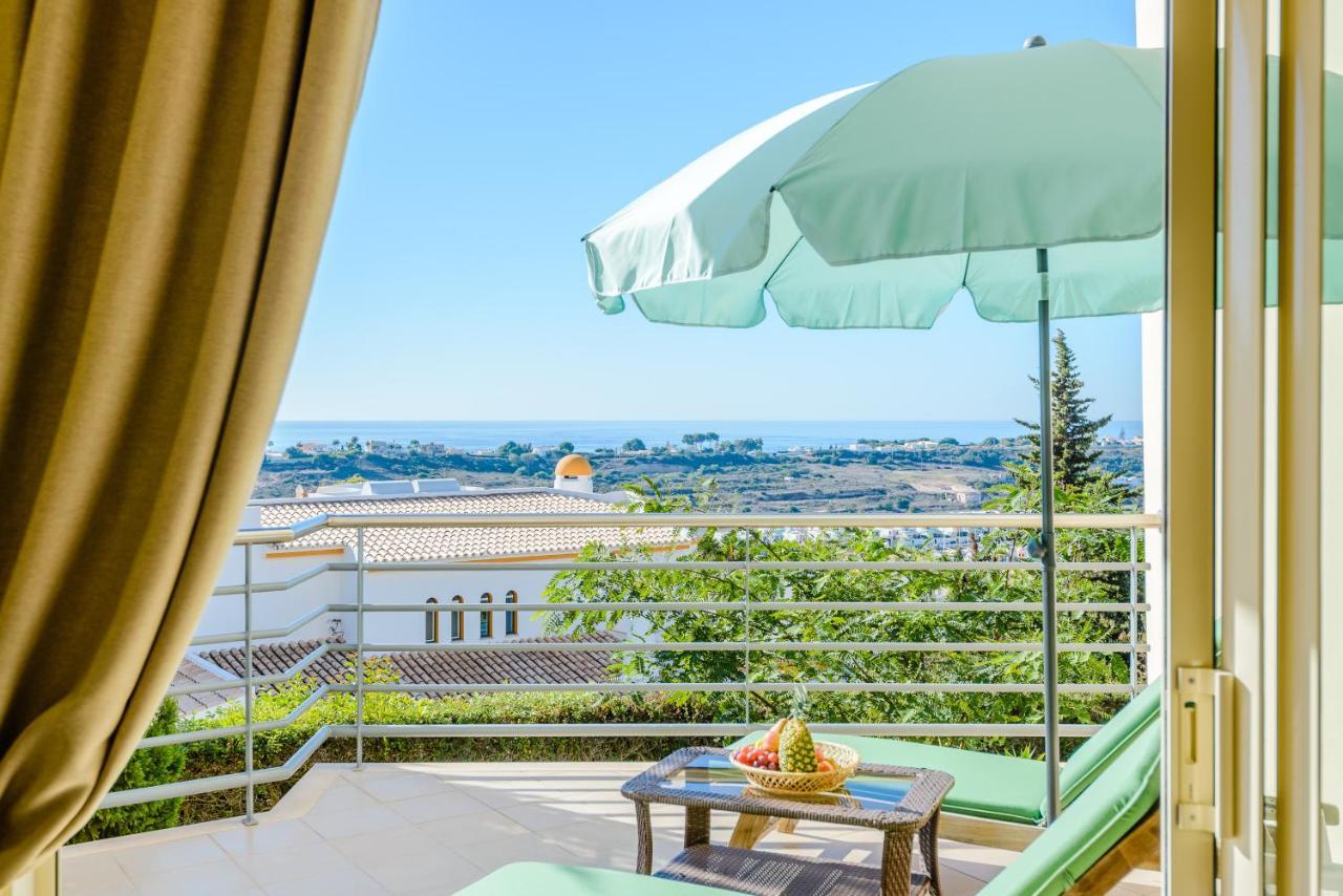 Homes Ocean View With Huge Sunny Terrace, 2 Swimming Pools & Tennis Court Albufeira