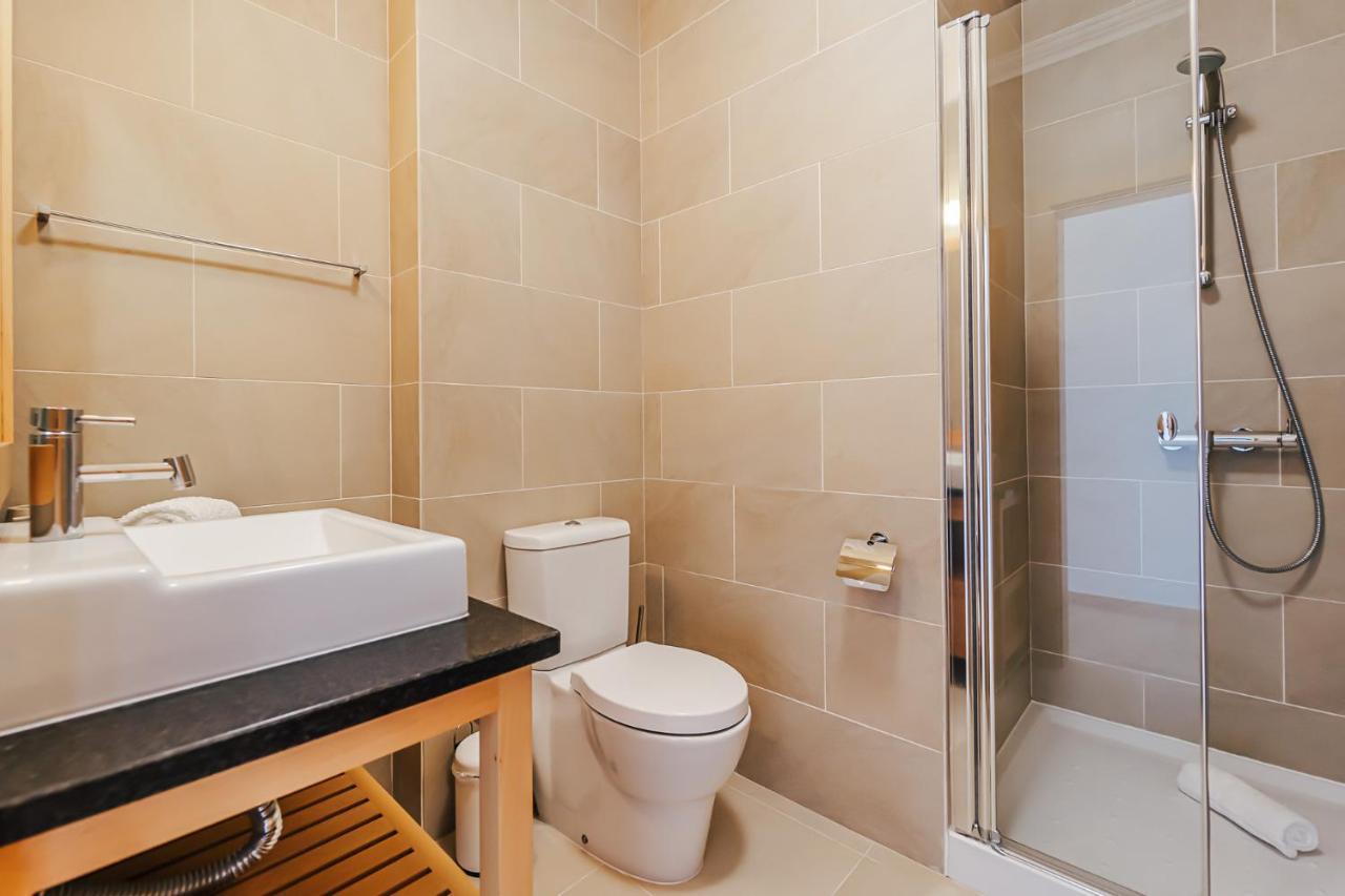 Apartamento Beachfront Atlantic Sunset A07 *