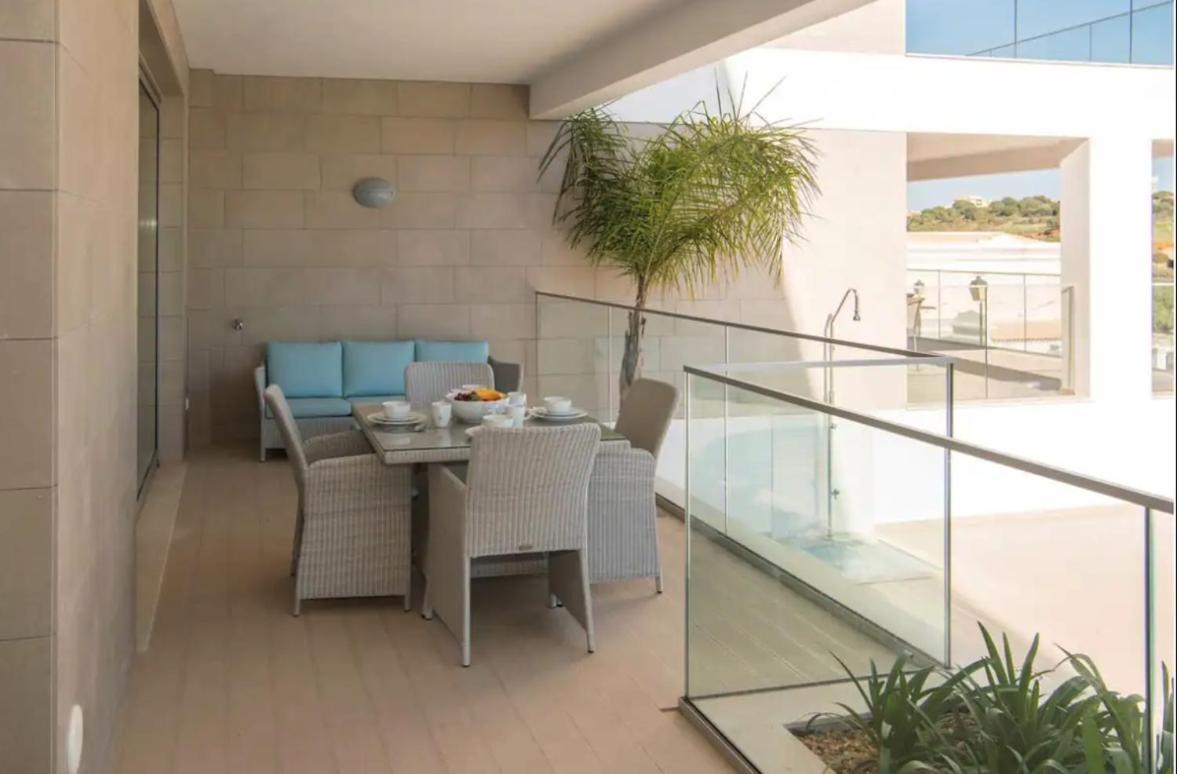 Zentuni Ocean Front