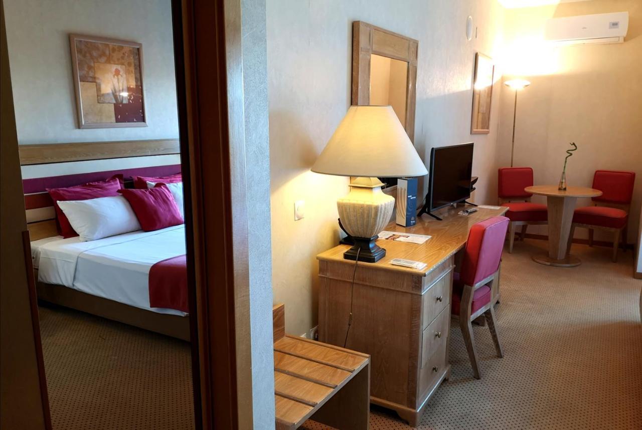 Hotel Riviera Carcavelos (Lisbon)