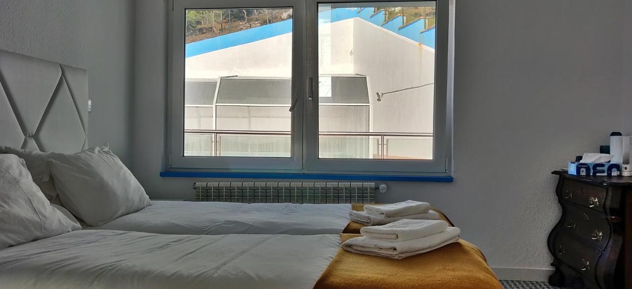 Guest house Mega Ocean Magoito - - *