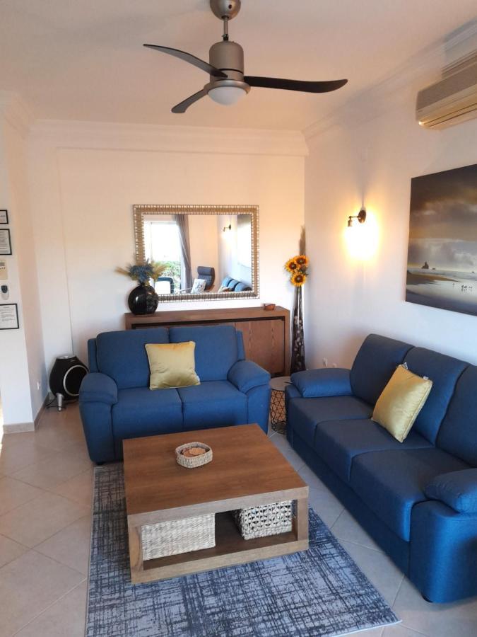 Villa Fairviews On Boavista Golf Lagos