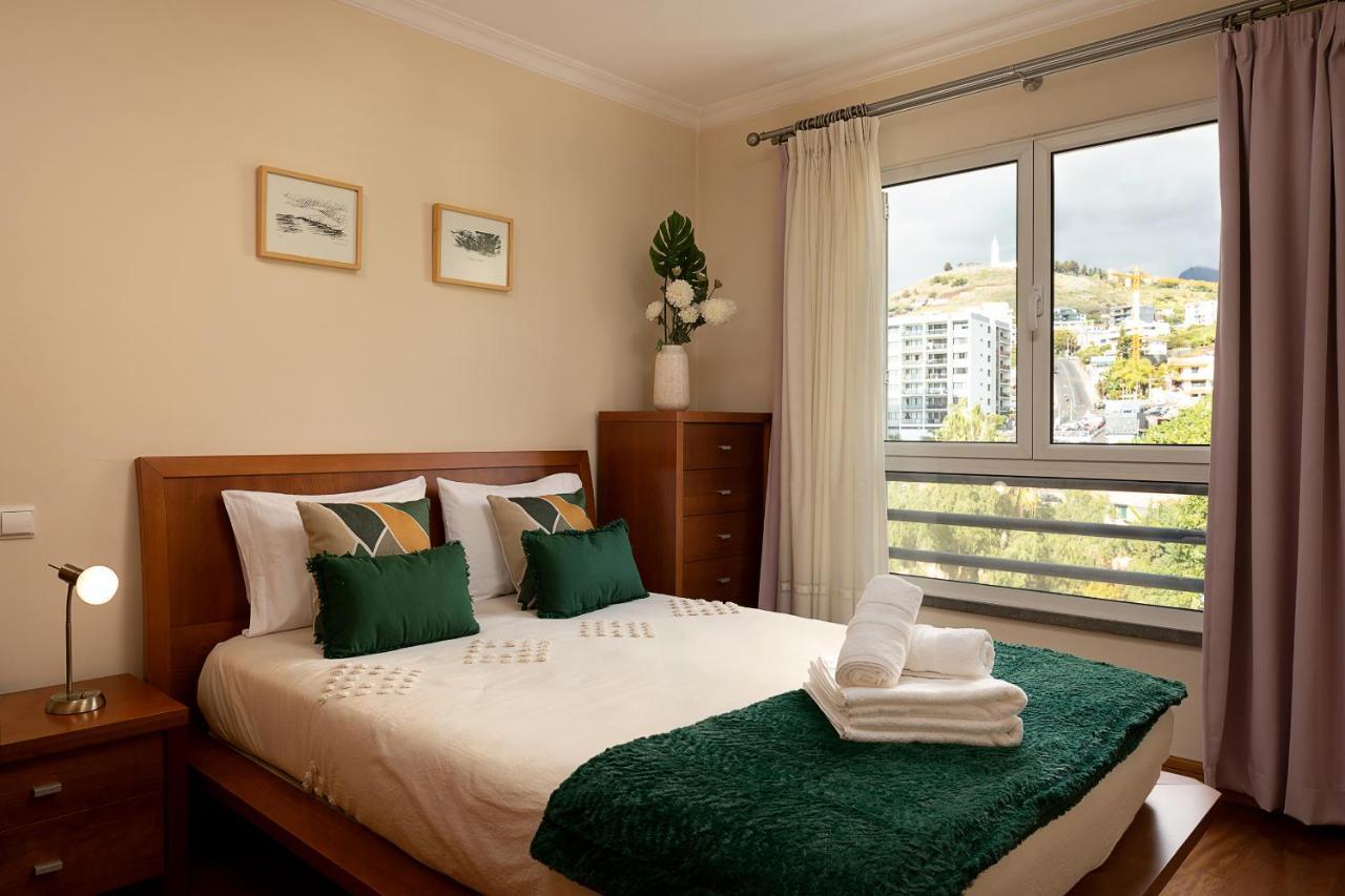 Apartment Margarida's Com Piscina E Vista Mar Funchal (Madeira)