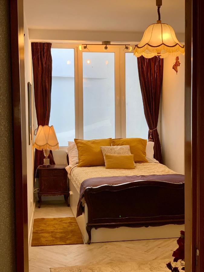Romance & The Lagos
