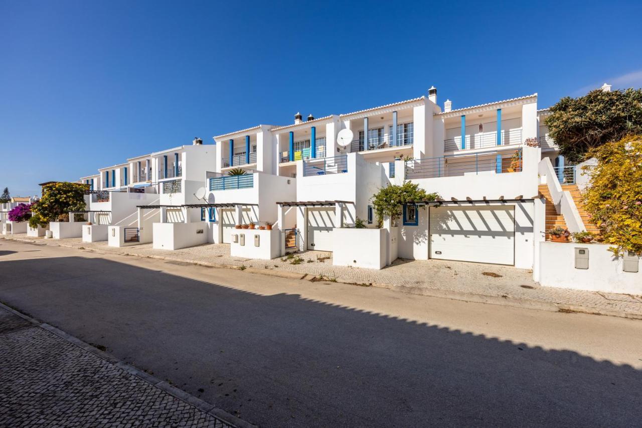 Coolhouses Luz, Lovely 3 Bed Townhouse & Sea Views, Casa Baia Da Vida *