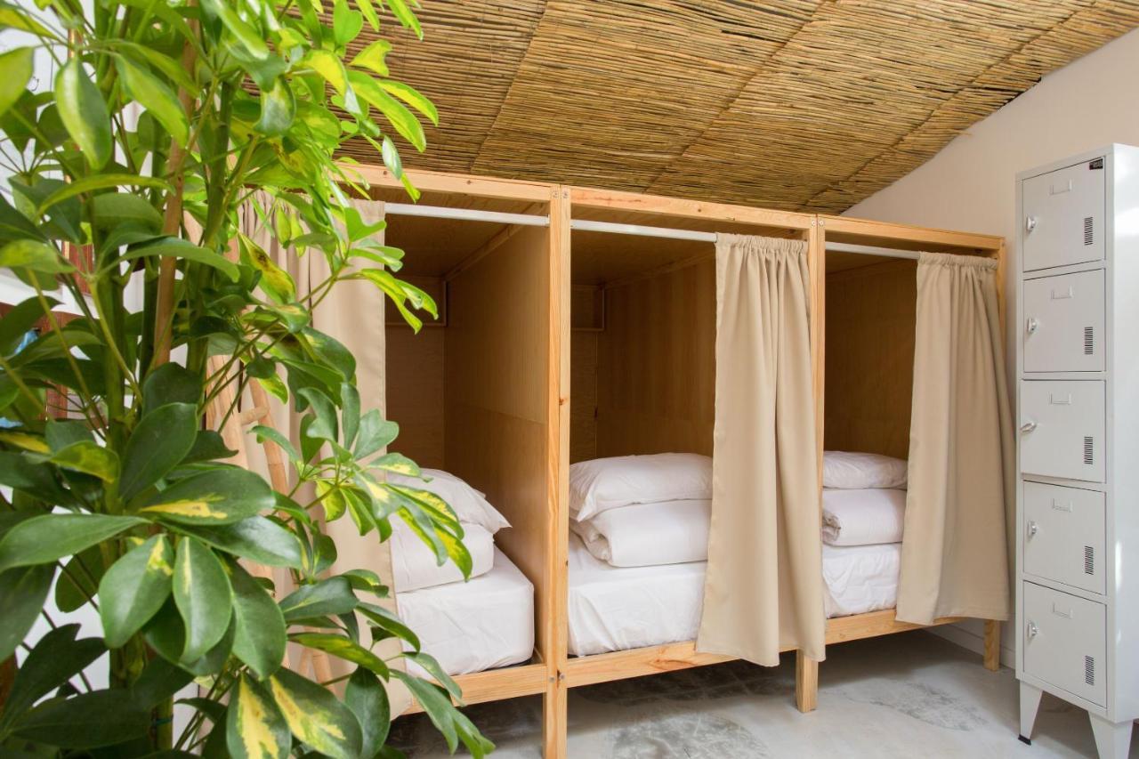 Selina Boavista Hostel *