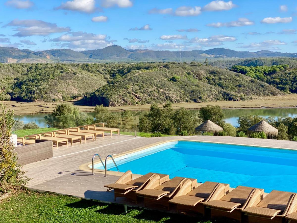 Guest house Monte Do Zambujeiro 3*