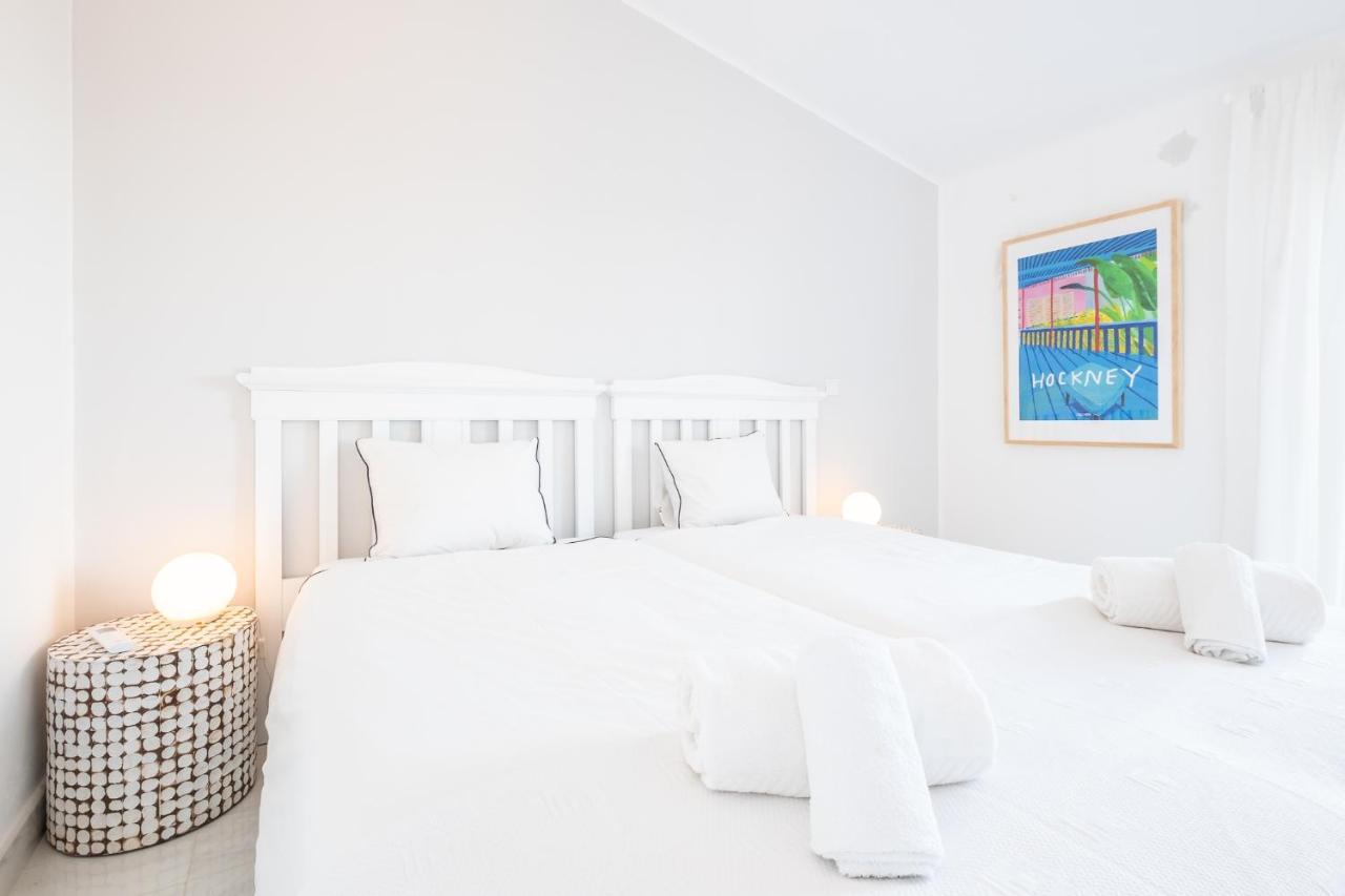 Apartamento - Sleep 5 - Pool - Free Wi-fi - Air Con *