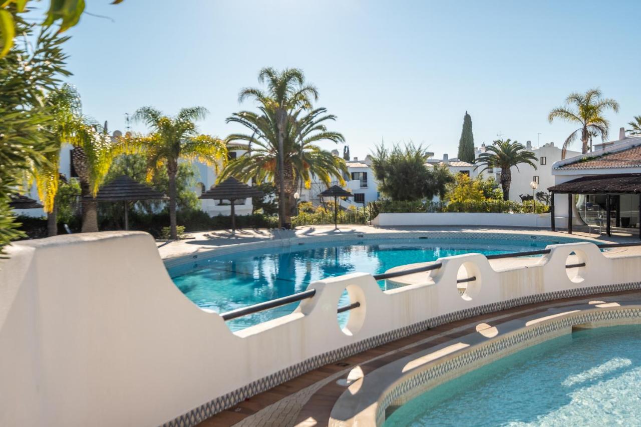 Apartamento - Sleep 5 - Pool - Free Wi-fi - Air Con *