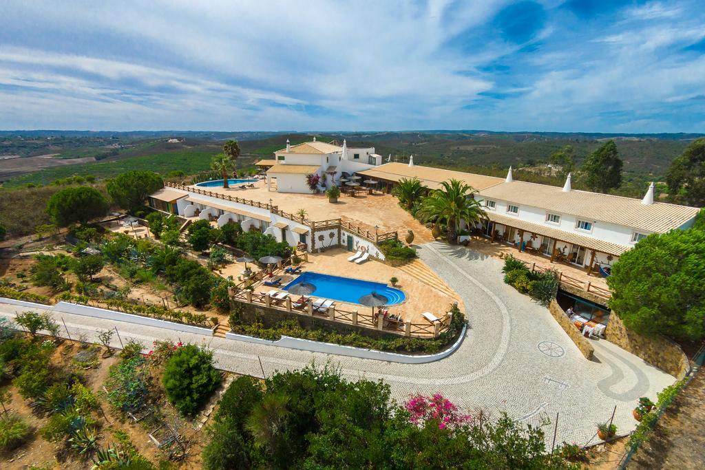 Monte Da Bravura Country house *