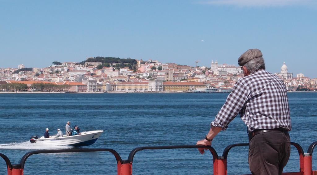 Cacilhas Guest 2*