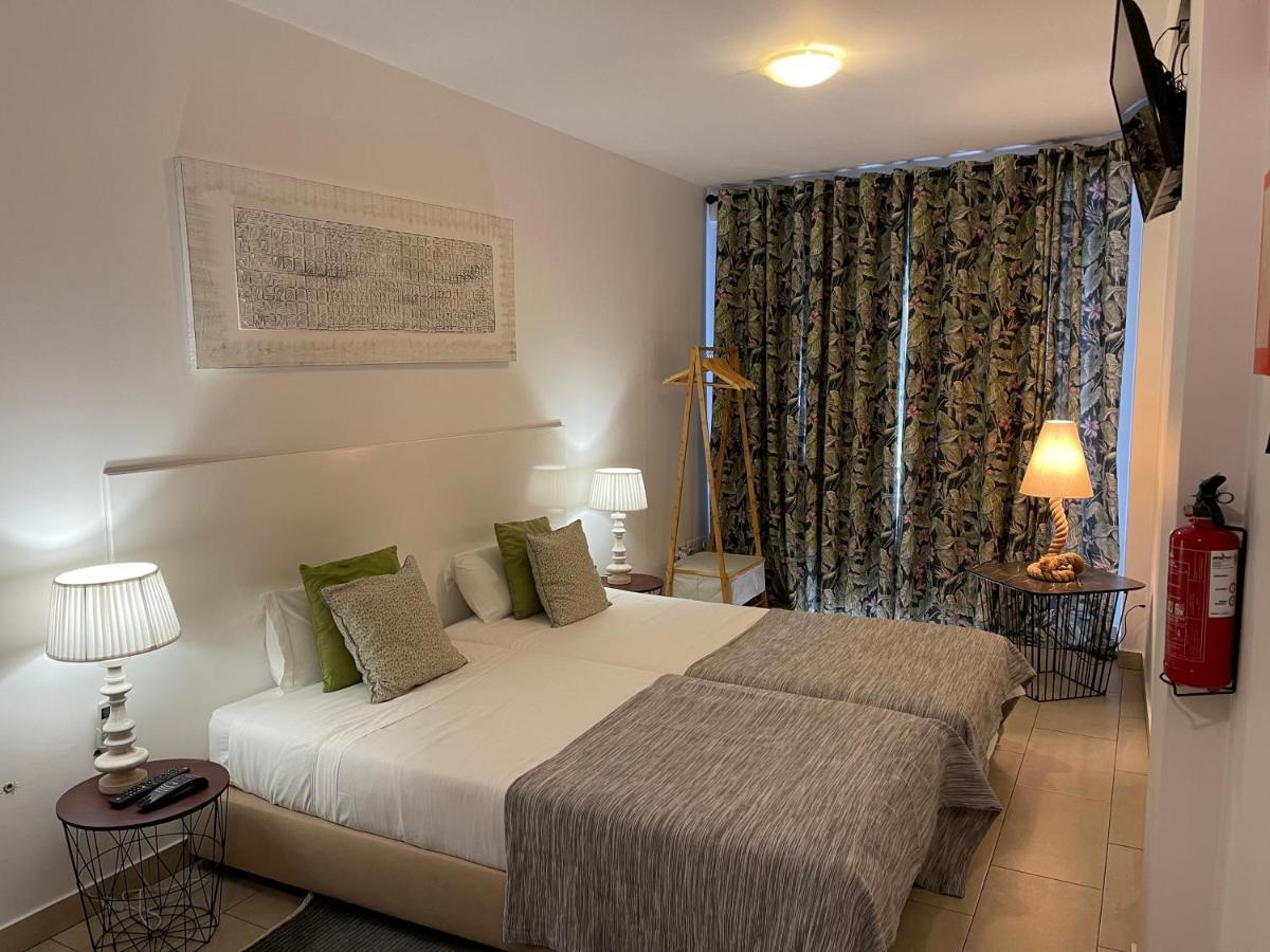 Esmeralda Holidays Funchal (Madeira)