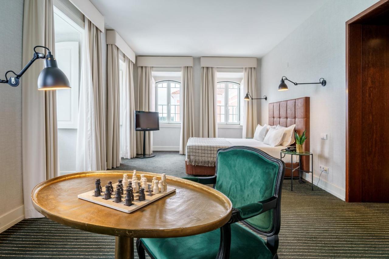 - Hotel, Termas & Monte Real