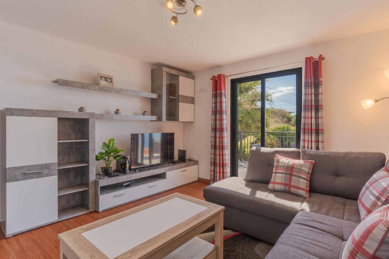 Rosa With Private Pool By Hr Madeira * Ribeira Brava
