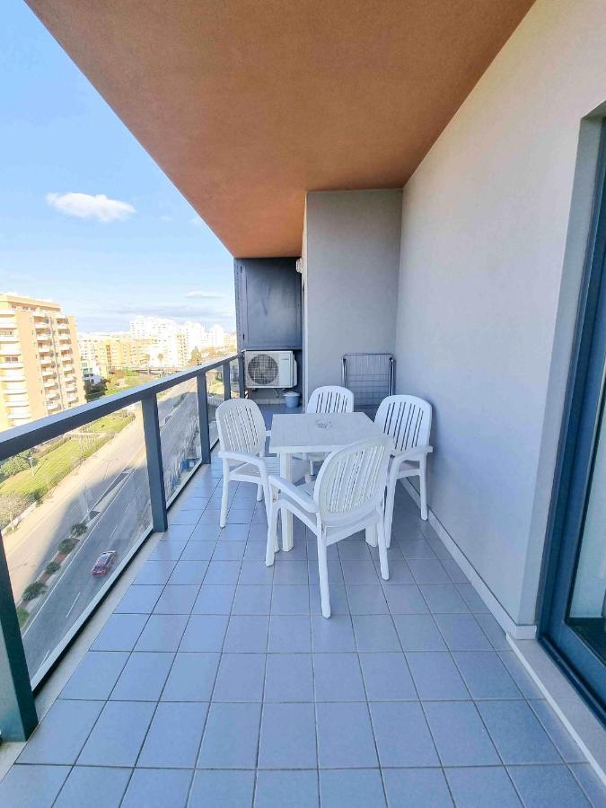 Rocha Tower Sunset Apartment