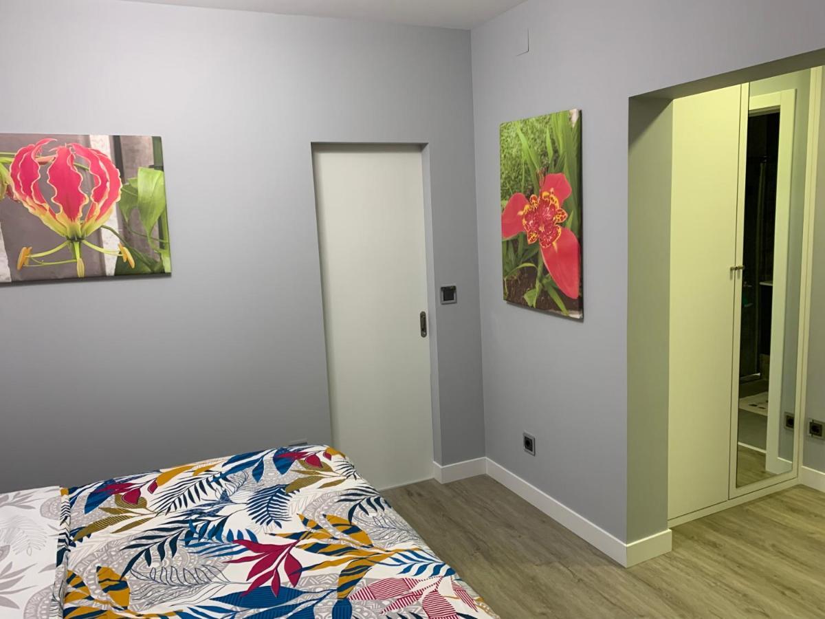 Appartement Funchal Apt- Sleeps 2 - Pool & Parking - Madeira *