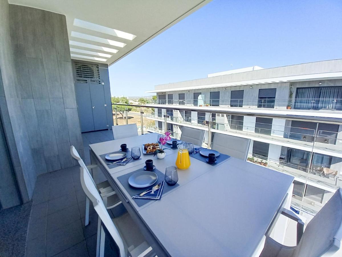 Apartment T3 Alto -vista Mar,ar Condicionado,garagem Quarteira
