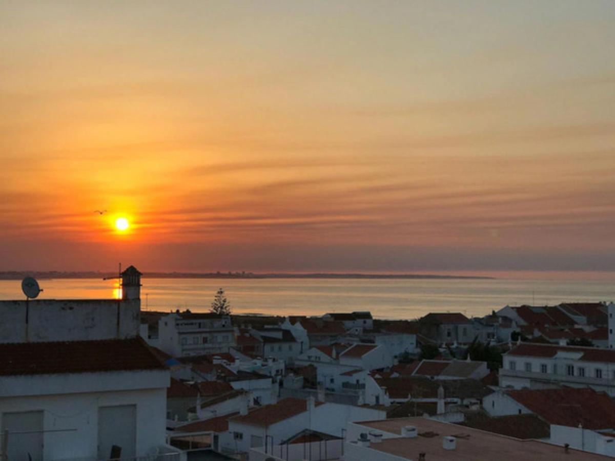 Сasa de vacaciones Casa Amendoeira - Fabulous Restored Townhouse In Old Town With Panoramic Roof Terrace